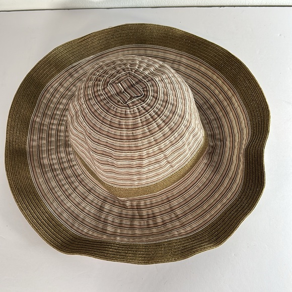 Wallaroo Hat Co Ginger Style Wide Brim UPF 50+ Browns & Cream Striped Sun Hat - Picture 3 of 11